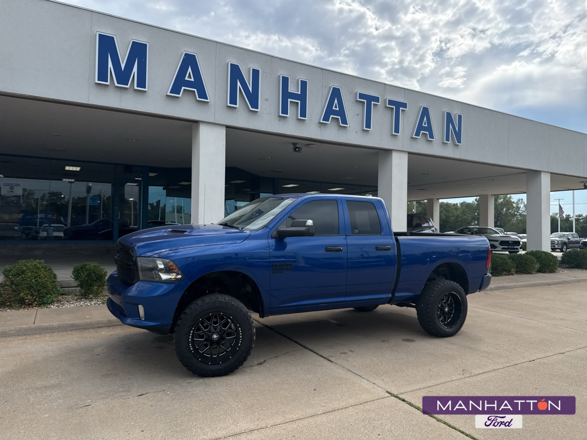 Used 2019 Blue Ram Express image 1
