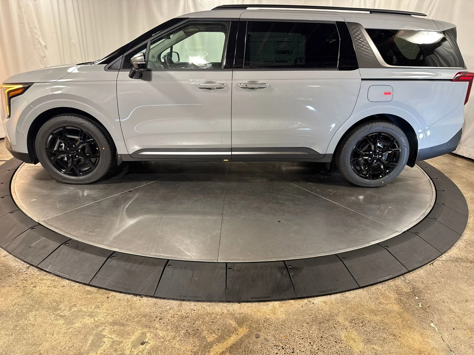 New 2026 Ceramic White Kia SX Prestige image 6