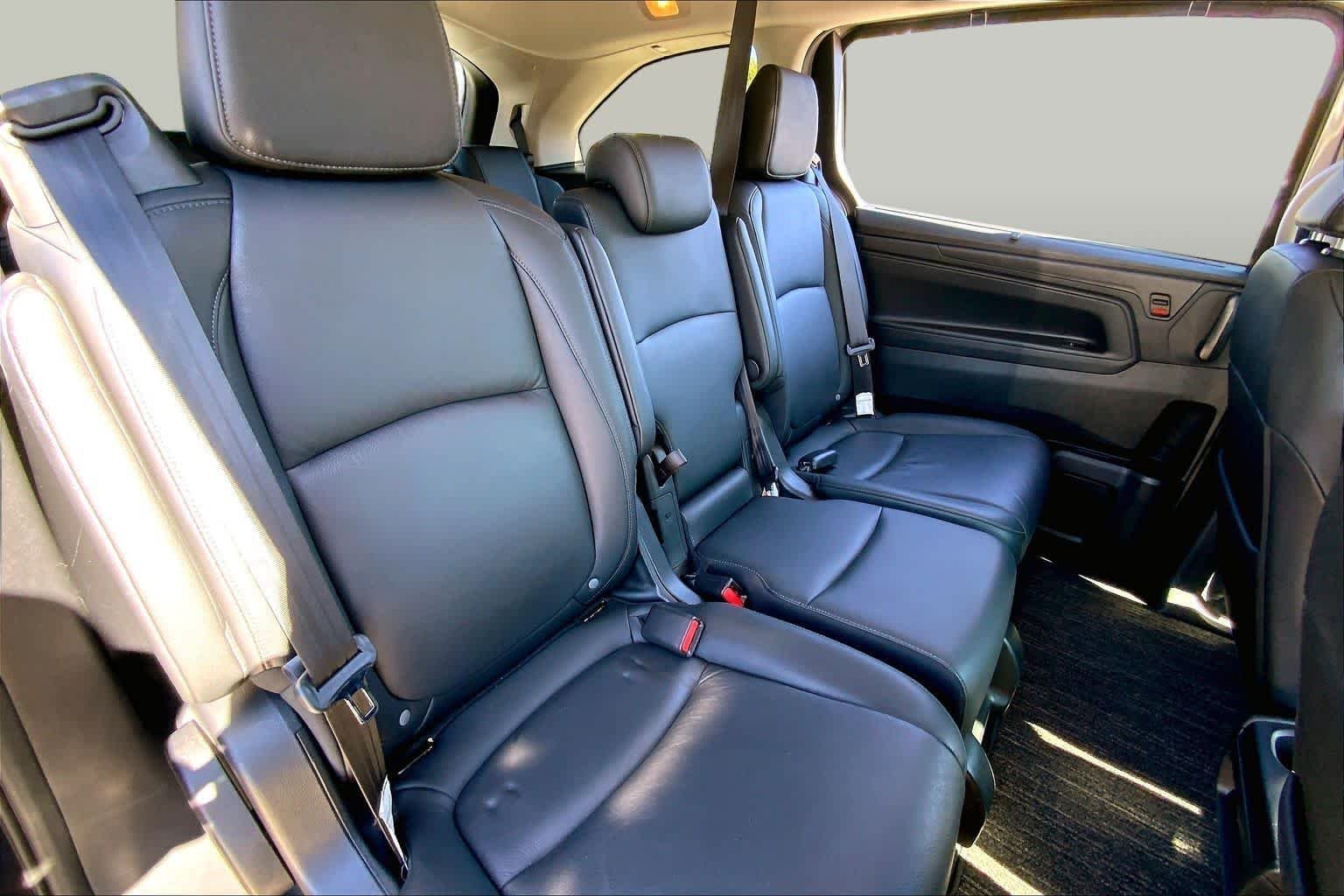 Used 2025 Smoke Blue Pearl Honda EX-L image 19