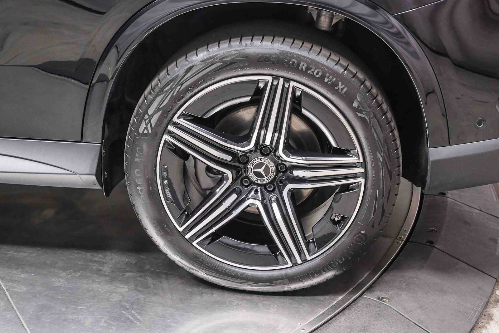 Certified Used 2023 Black Mercedes-Benz GLC 300 image 9