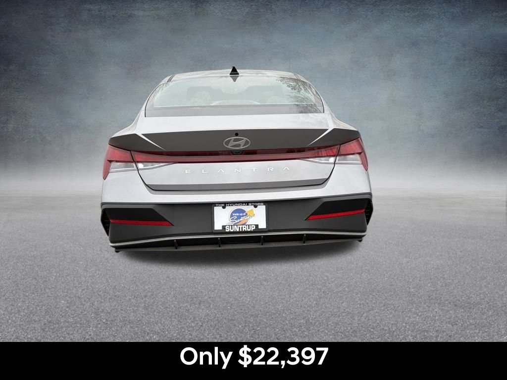 Certified Used 2026 Fluid Metal Hyundai SE image 4