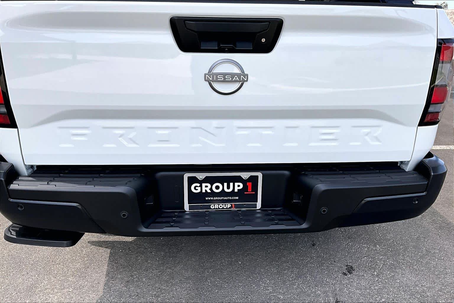 New 2026 Glacier White Nissan S image 8