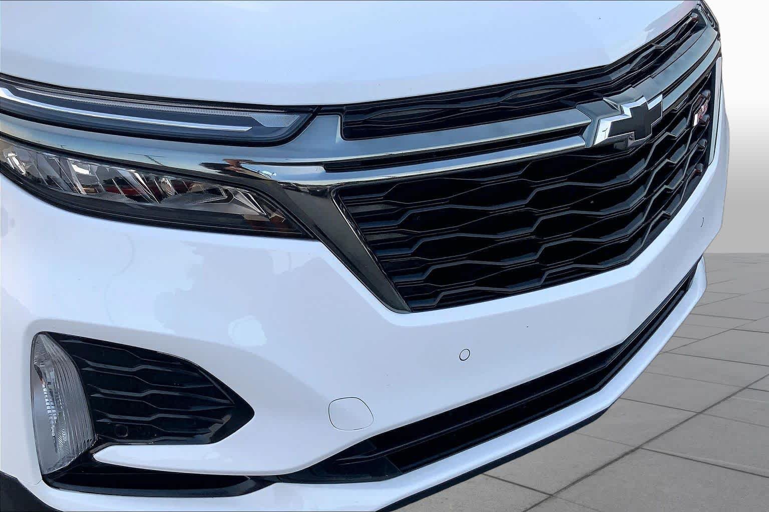 Used 2022 Summit White Chevrolet RS image 28