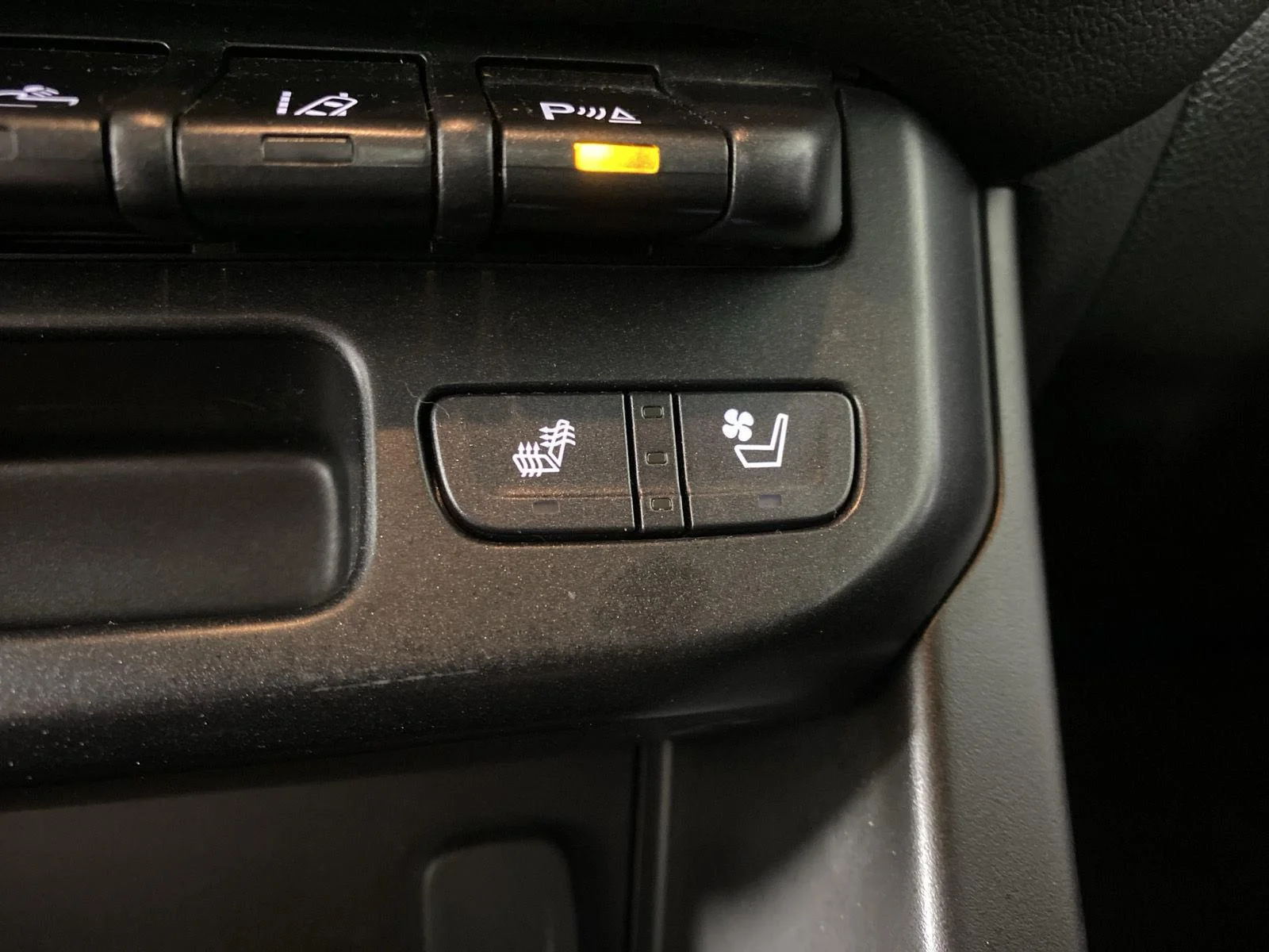 Used 2019 Onyx Black GMC 4WD Denali image 22