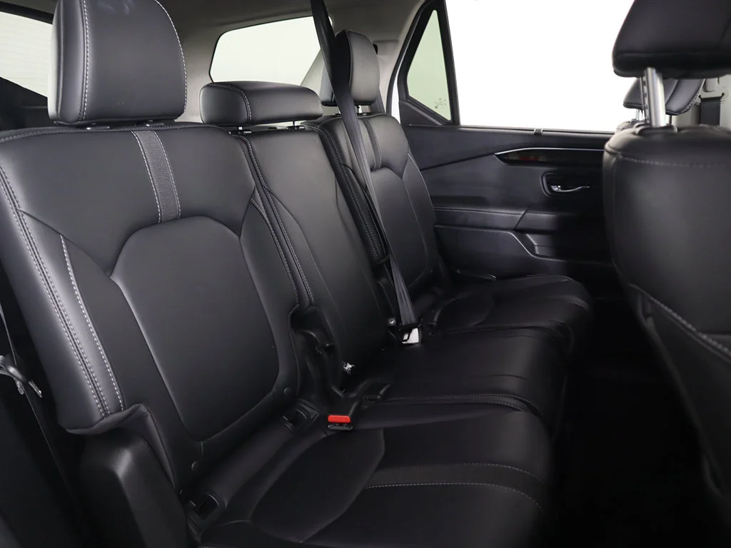 2025 Honda Pilot EX-L - Photo 34
