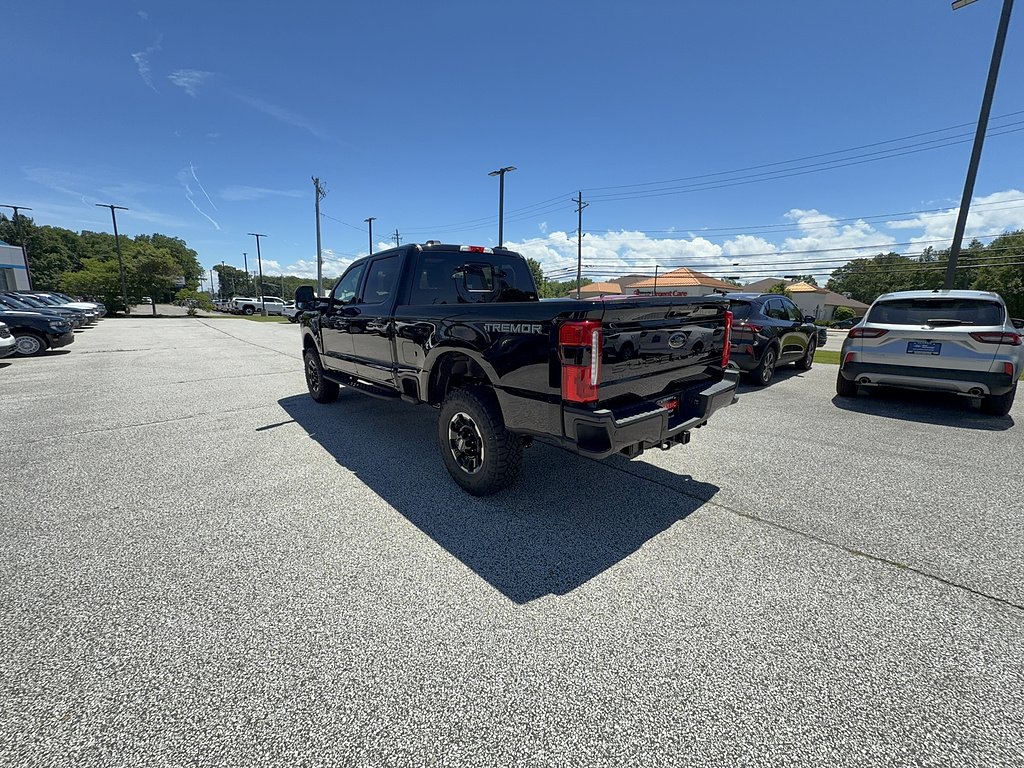 New 2026 Agate Black Metallic Ford F-250® Lariat® image 3