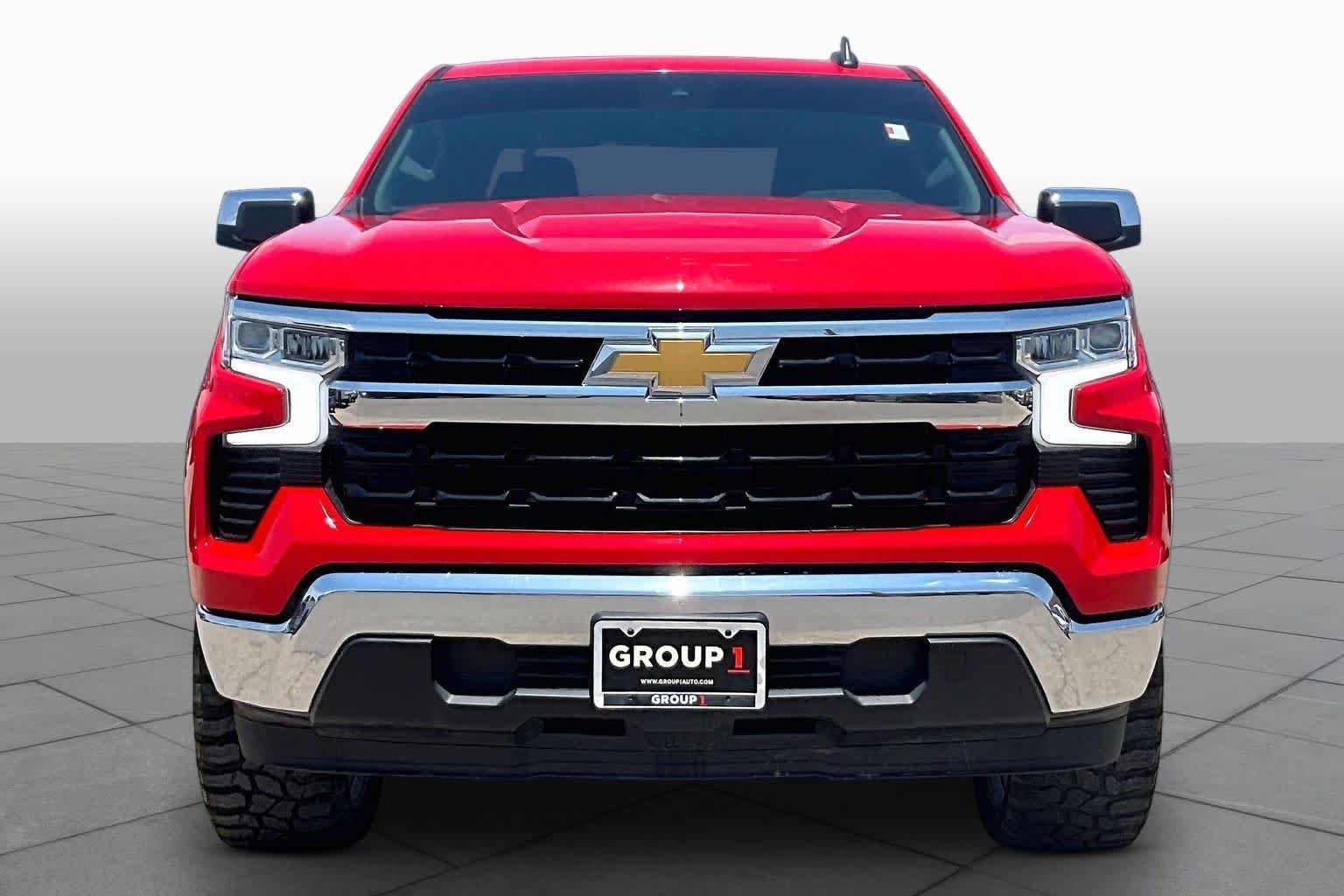 Used 2022 Red Chevrolet LT image 4