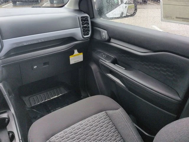 New 2026 Oxford White Ford XL image 17