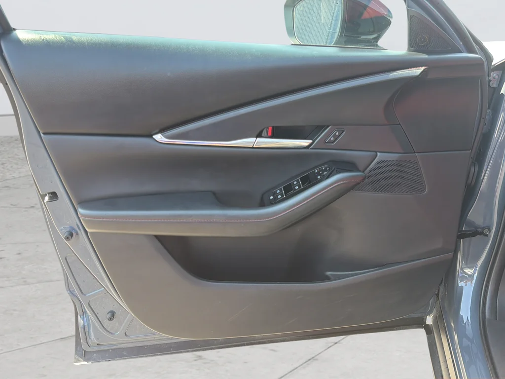 Used 2025 Gray Mazda 2.5 S Carbon Edition image 27