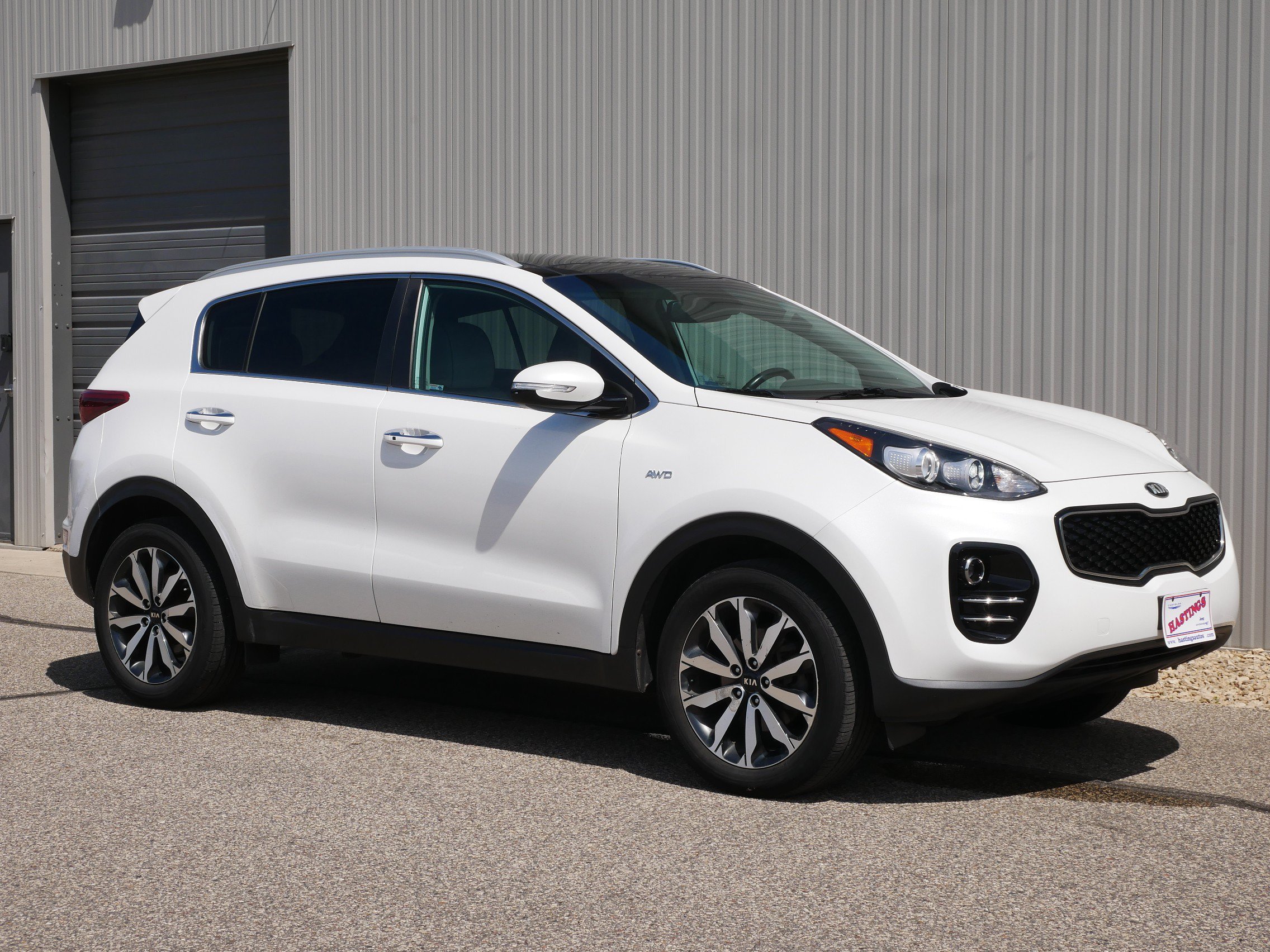 Used 2017 Snow White Pearl Kia EX image 7