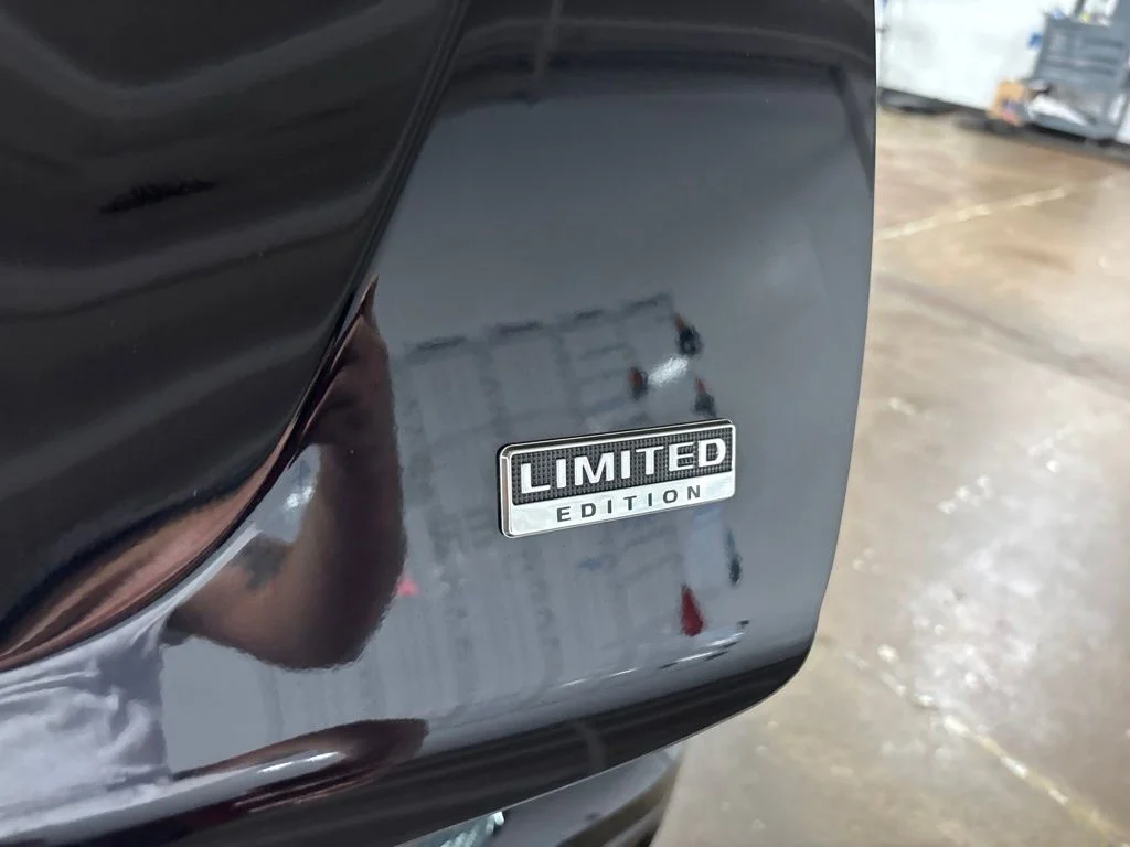 Used 2022 Black Mitsubishi LE image 26