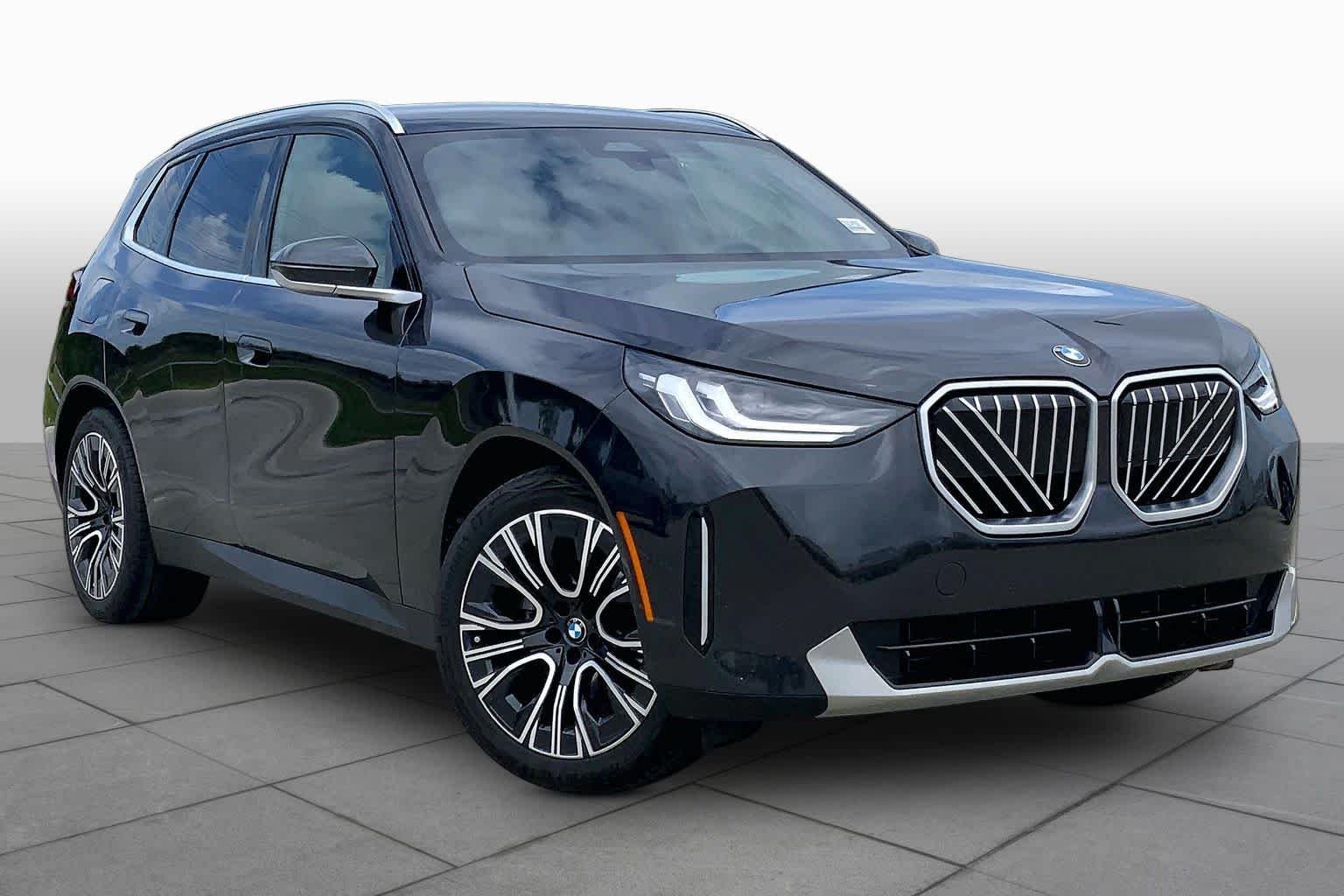 Used 2026 Dark Graphite Metallic BMW 30 xDrive image 4
