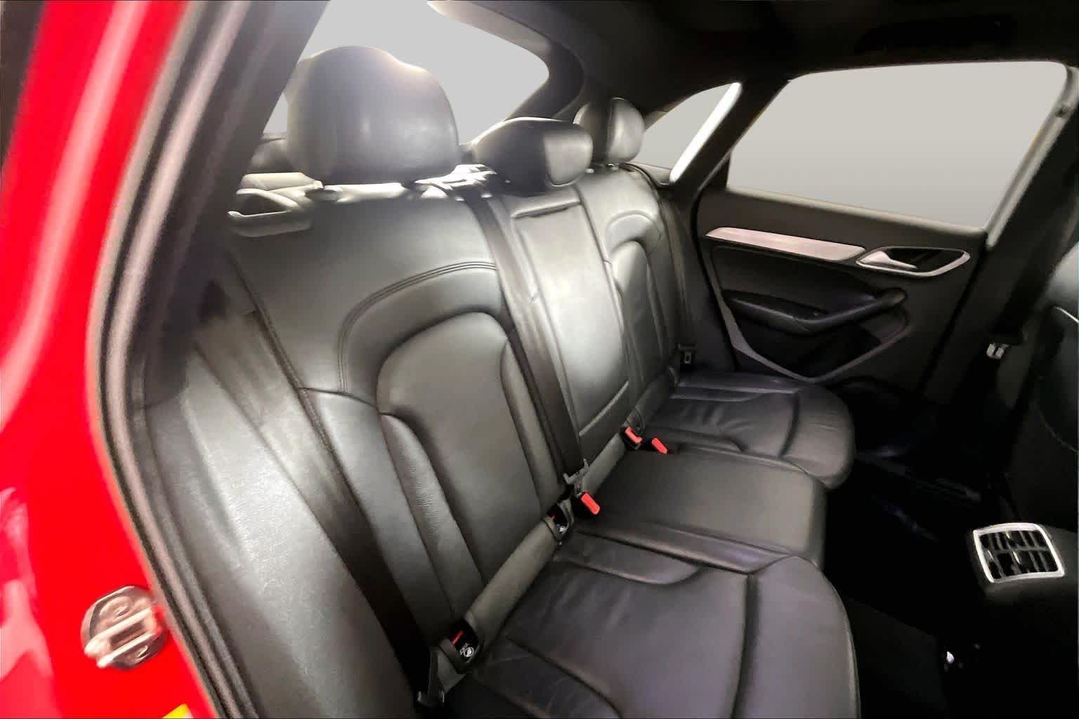 Used 2018 Misano Red Pearl Effect Audi Sport Premium image 19