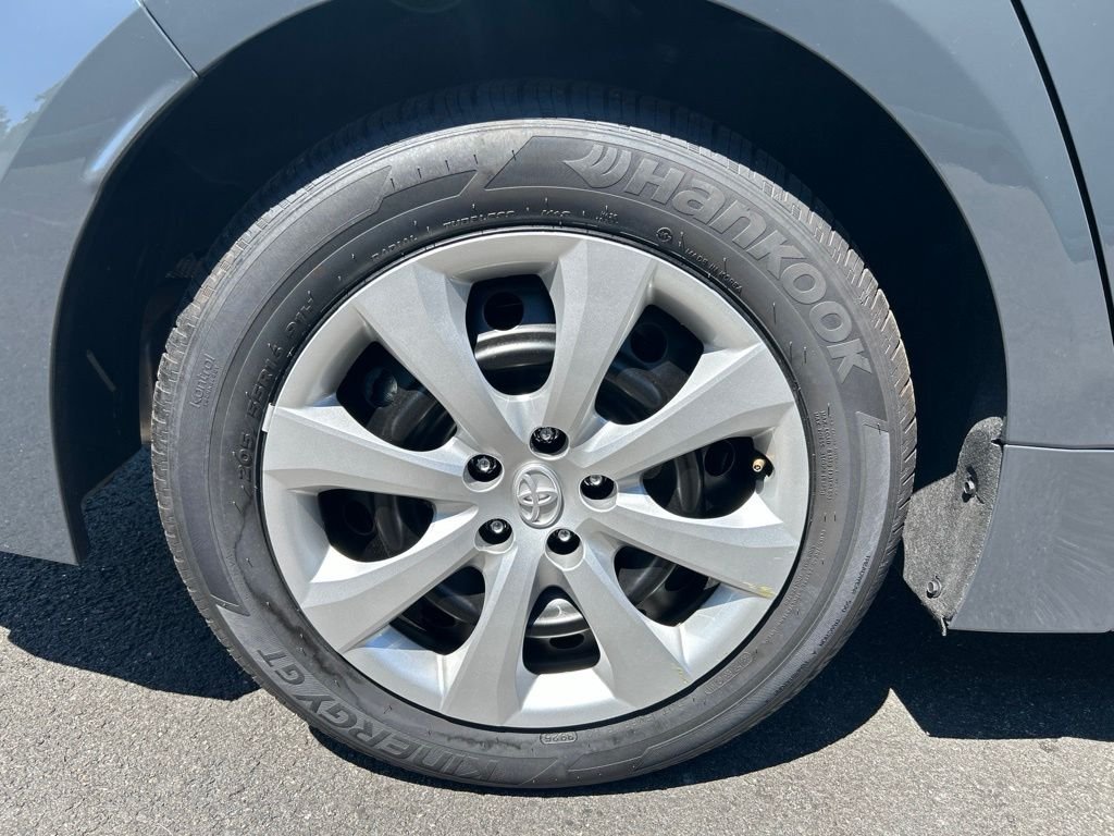 Used 2026  Toyota LE image 4