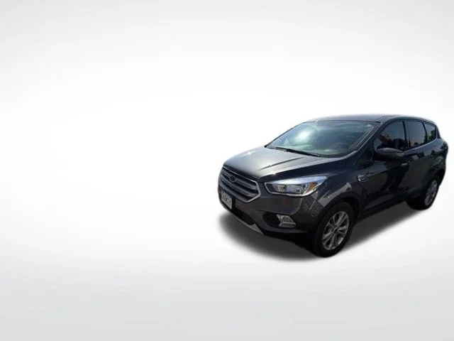 Used 2017 Magnetic Ford SE image 1