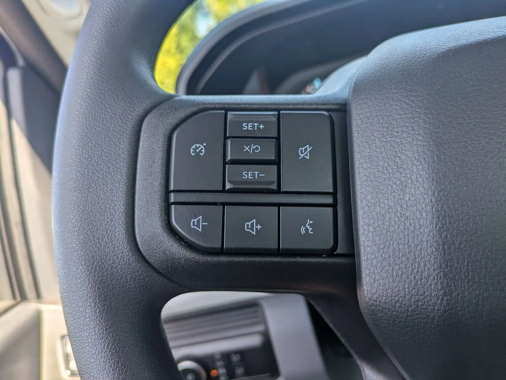 New 2027 Oxford White Ford XL image 24