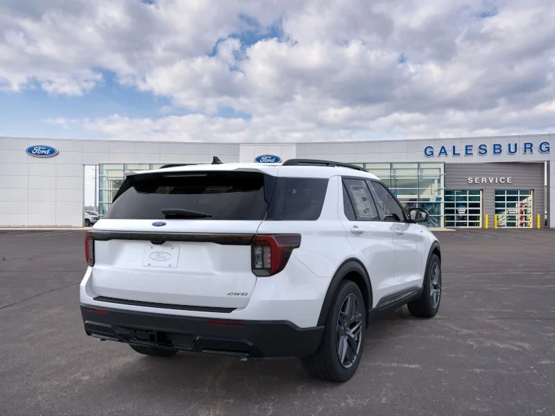 New 2026 Star White Metallic Tri-Coat Ford ST-Line image 31