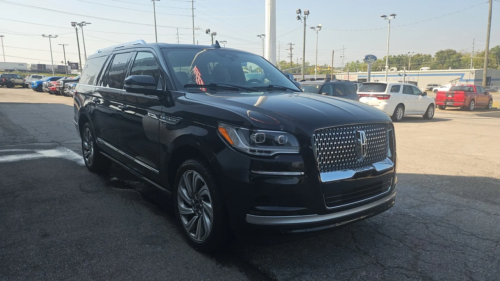 Used 2022 Black Lincoln Reserve 4WD image 7