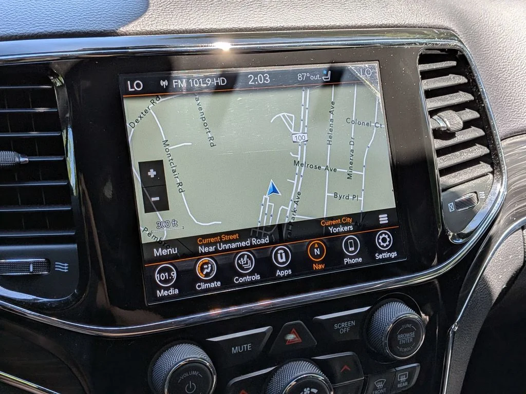 Used 2021 Gray Jeep Limited image 19