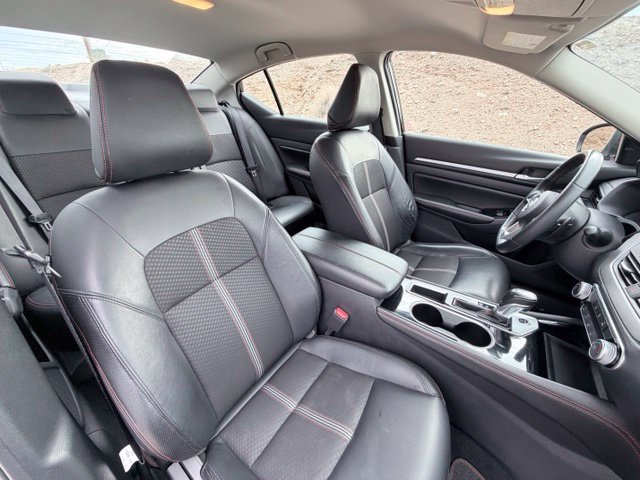 2025 Nissan Altima SR - Photo 29