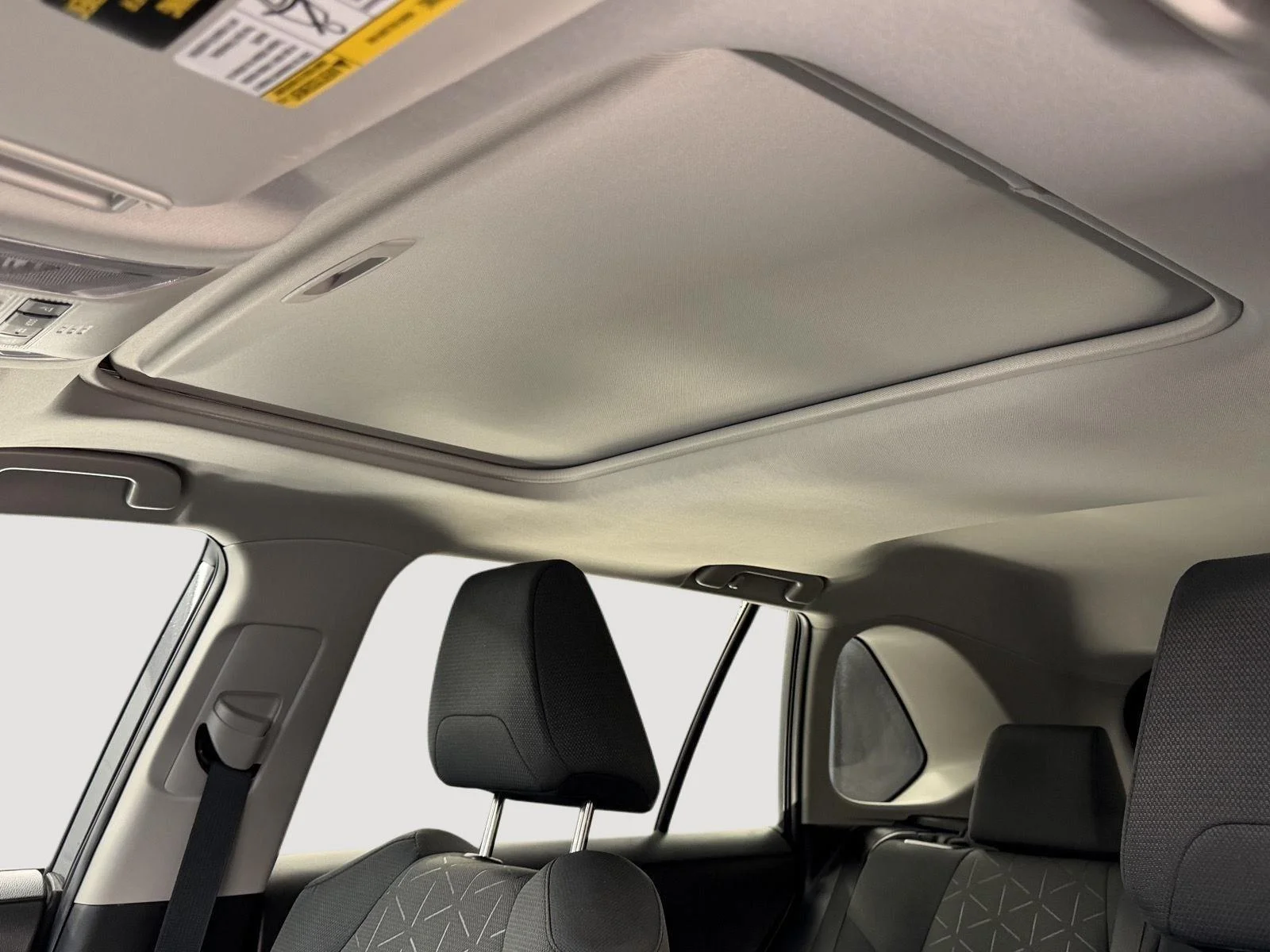 Used 2022 Magnetic Gray Metallic Toyota XLE image 4