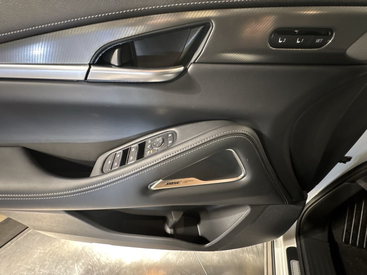 2025 INFINITI QX60 LUXE - Photo 17