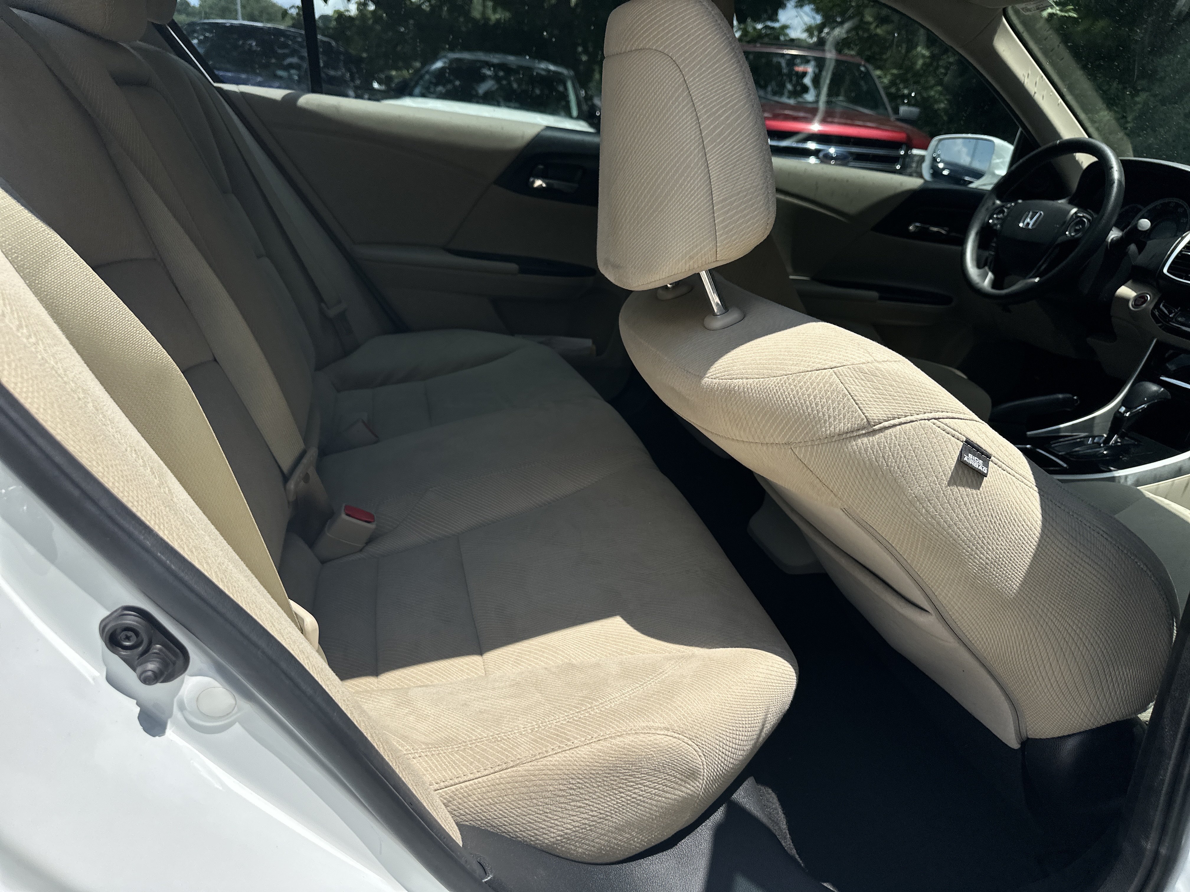 Used 2016 White Orchid Pearl Honda EX image 17