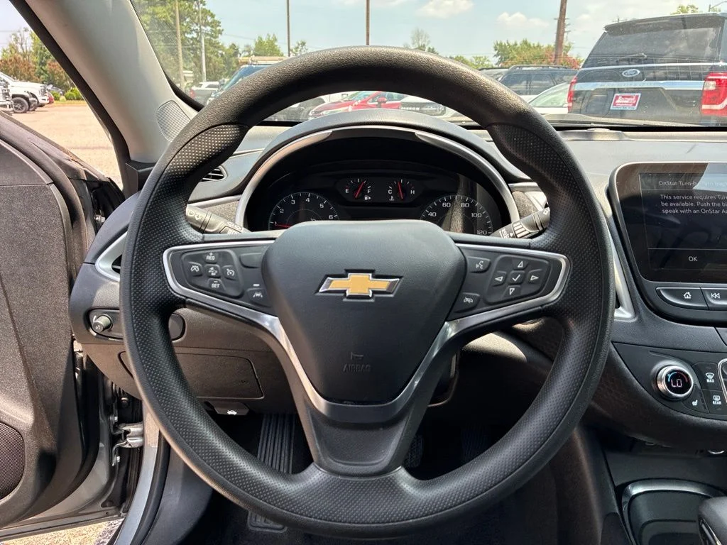 Used 2024 Gray Chevrolet LT image 26