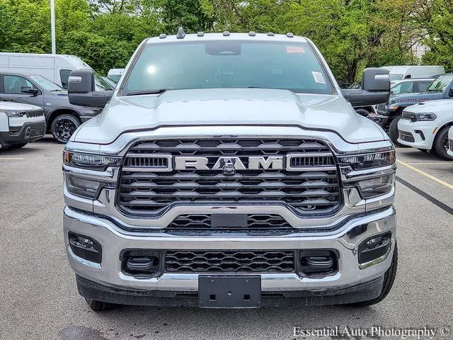 New 2026 Bright White Clear-Coat Exterior Paint RAM Tradesman image 4