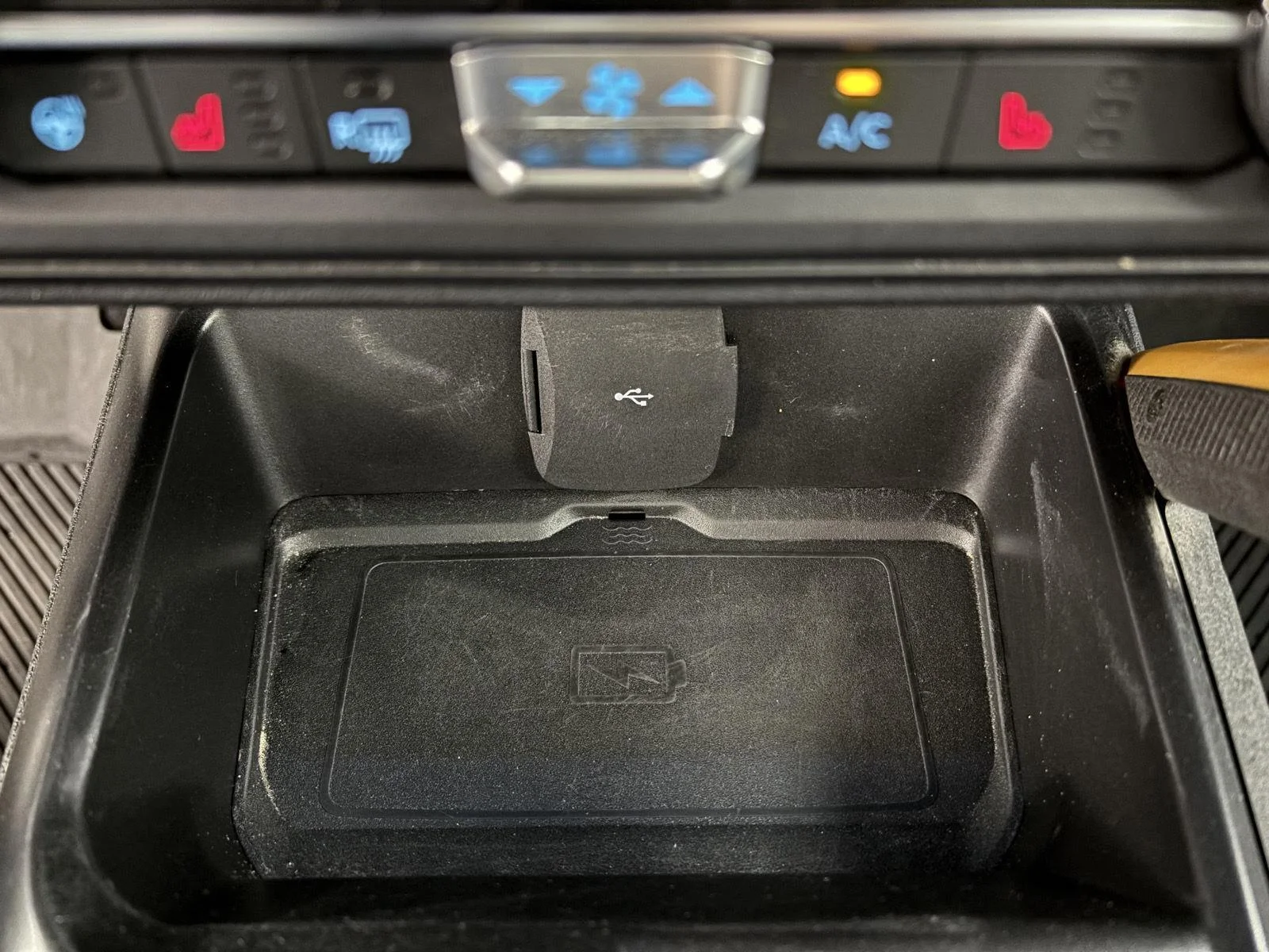 Used 2023 Cactus Gray Ford Badlands image 35