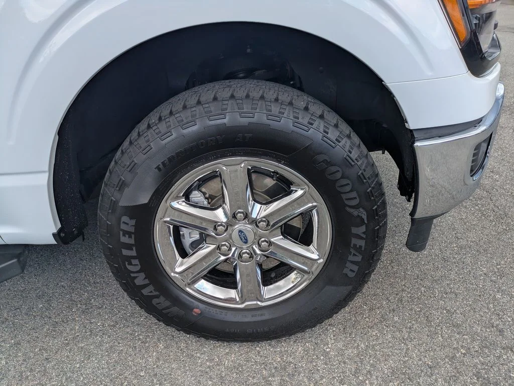 Used 2025 White Ford XLT image 11