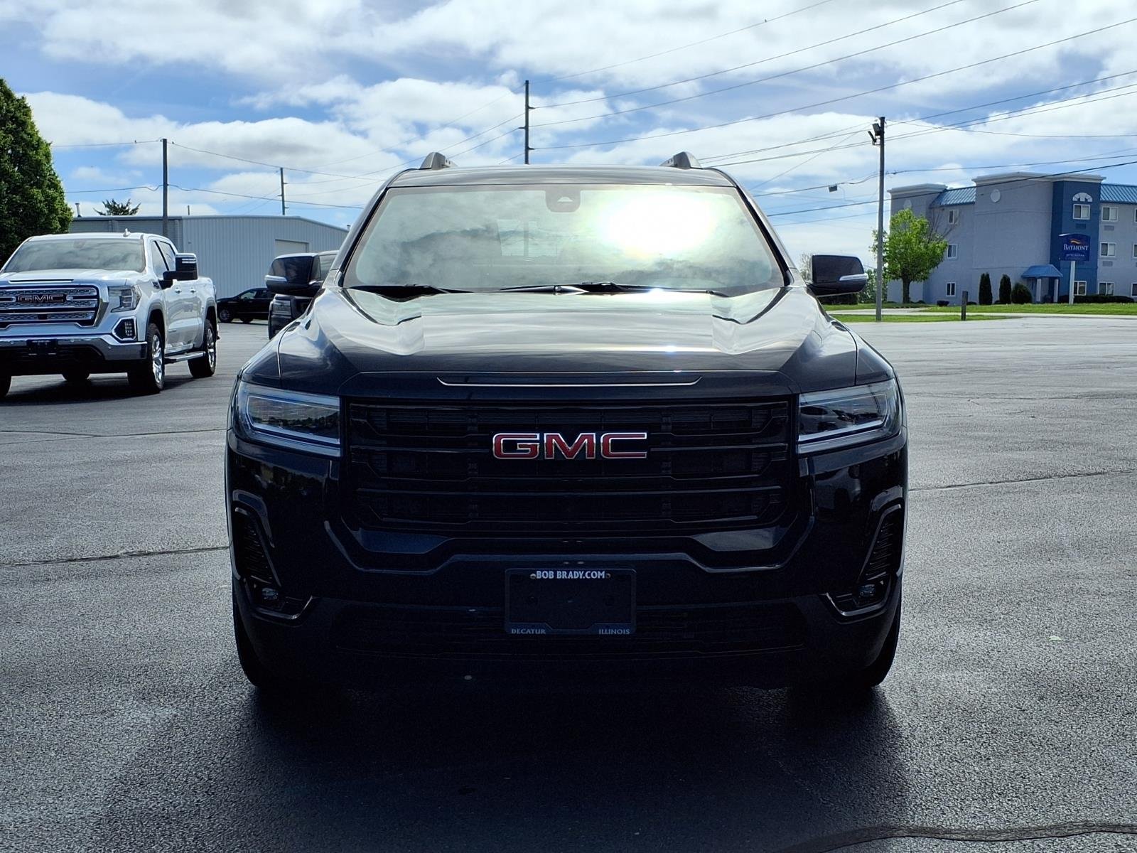 Used 2023 Black GMC SLT image 25