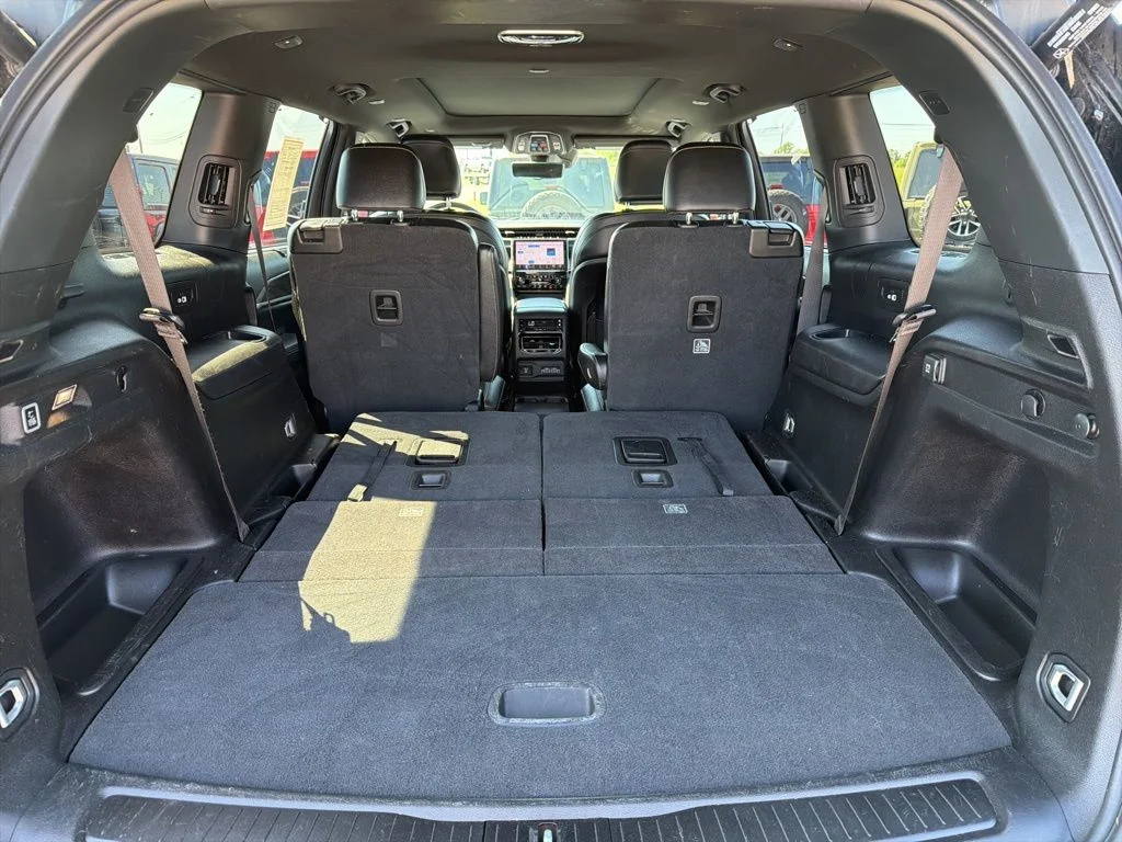 Used 2024 Black Jeep Limited image 11