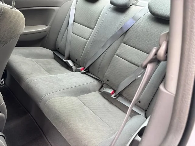 Used 2011 Silver Honda LX image 12