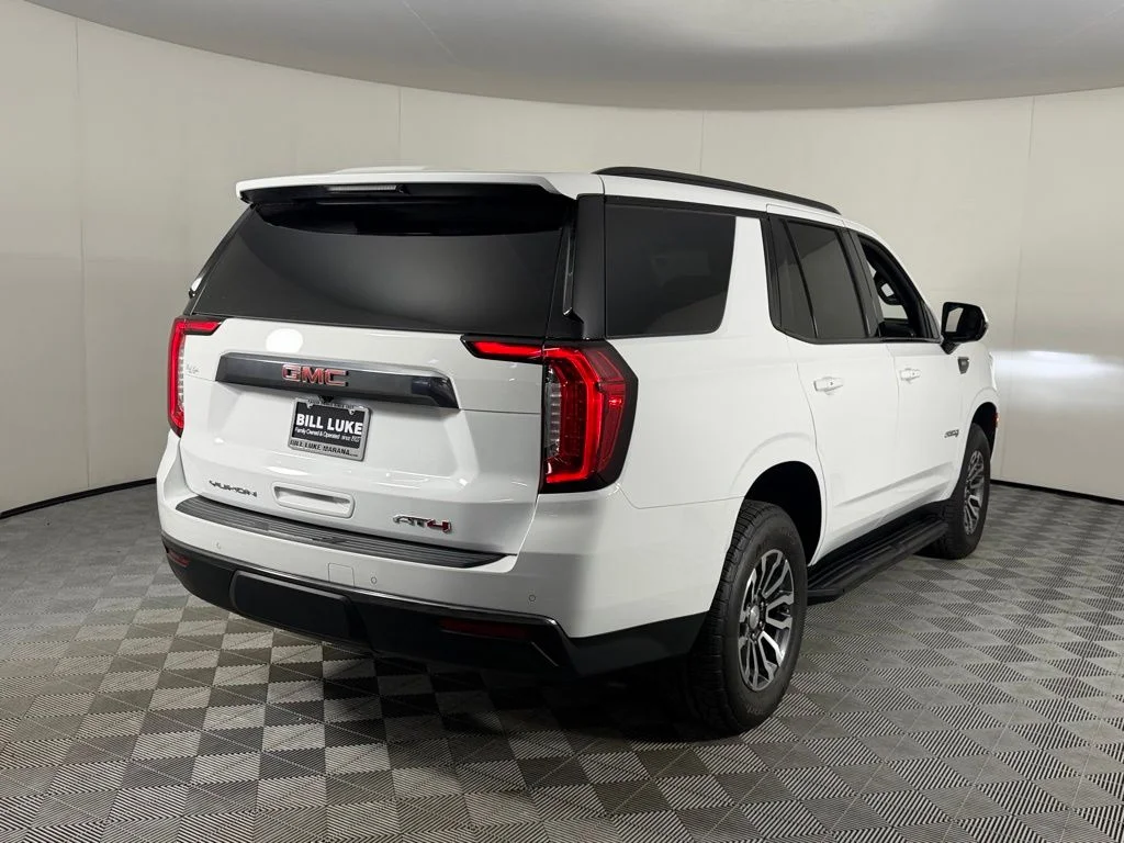 2023 GMC Yukon AT4 - Photo 7