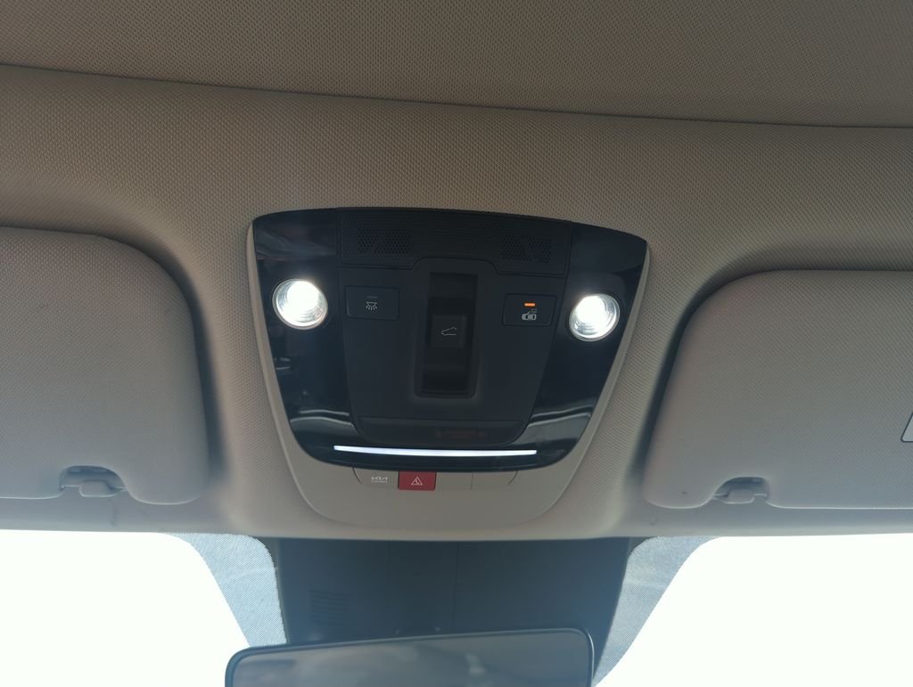 Used 2025 Black Kia S image 26