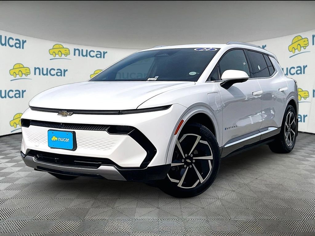 Used 2024 White Chevrolet LT image 3