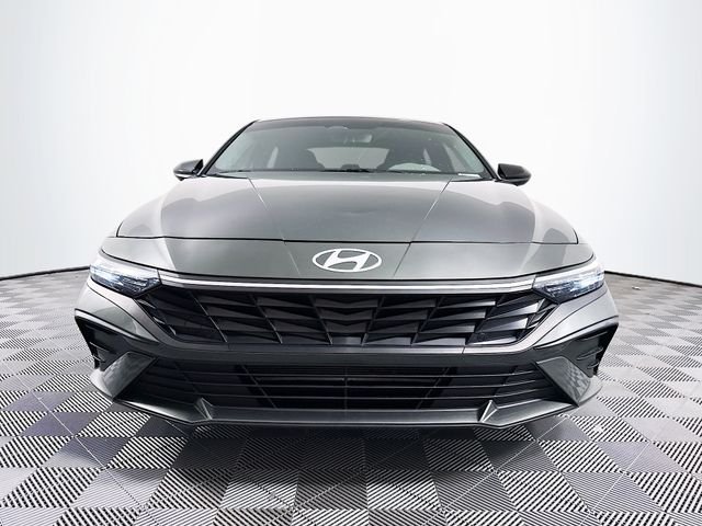 Certified Used 2025 Gray Hyundai SEL Sport image 11