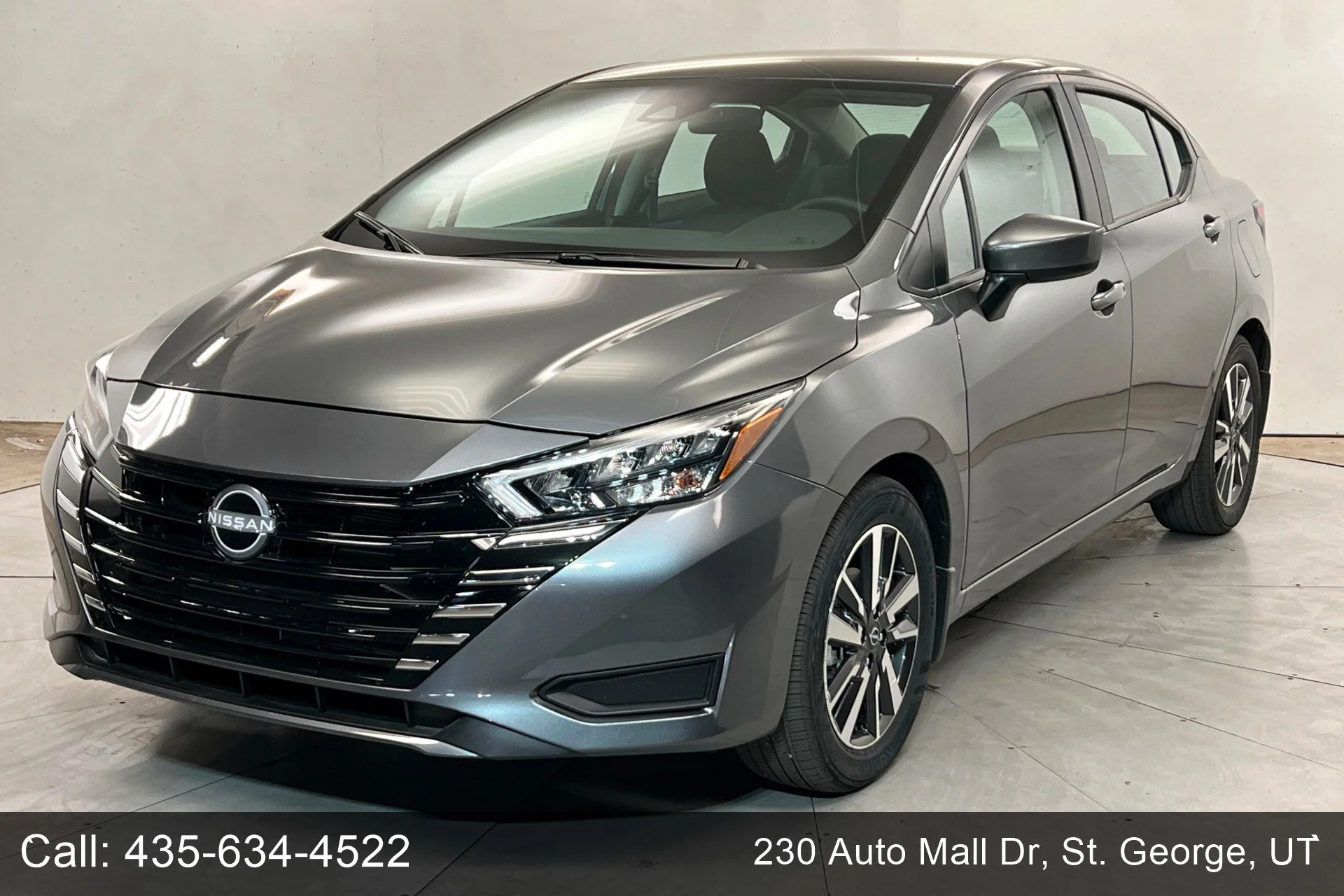 2025 Nissan Versa 1.6 SV CVT's photo