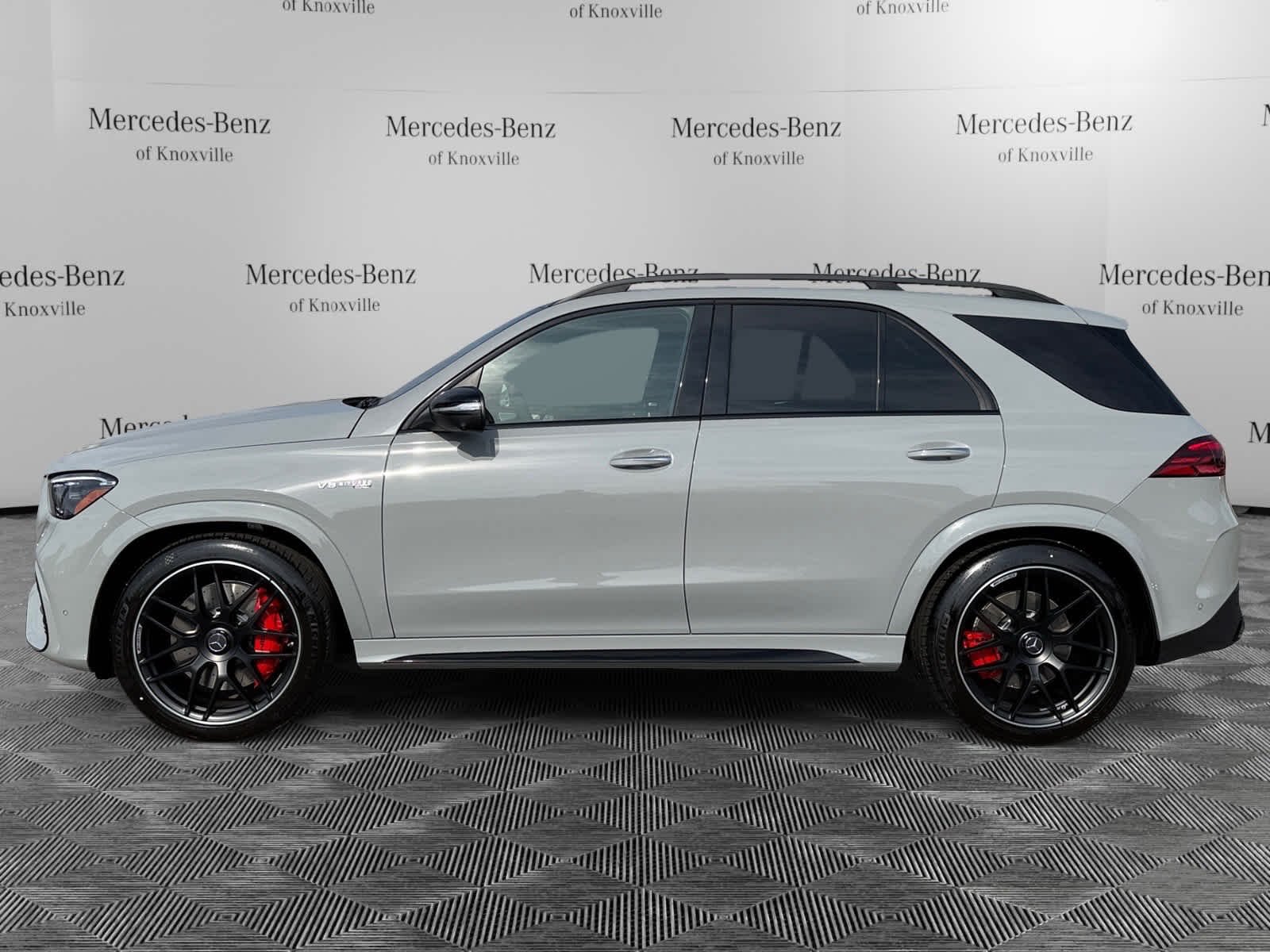 New 2026 MANUFAKTUR Alpine Grey Mercedes-Benz AMG® GLE 63 S image 2