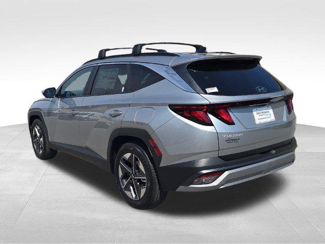New 2026 Silver Hyundai SEL FWD image 3