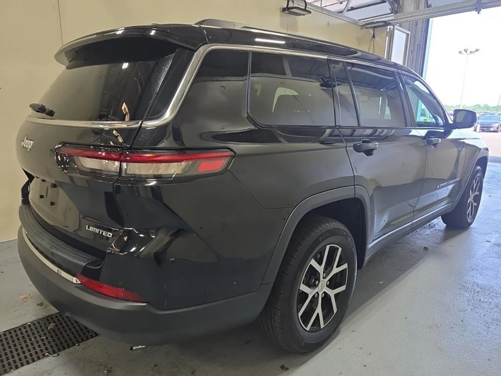 Used 2023 Black Jeep Limited image 13