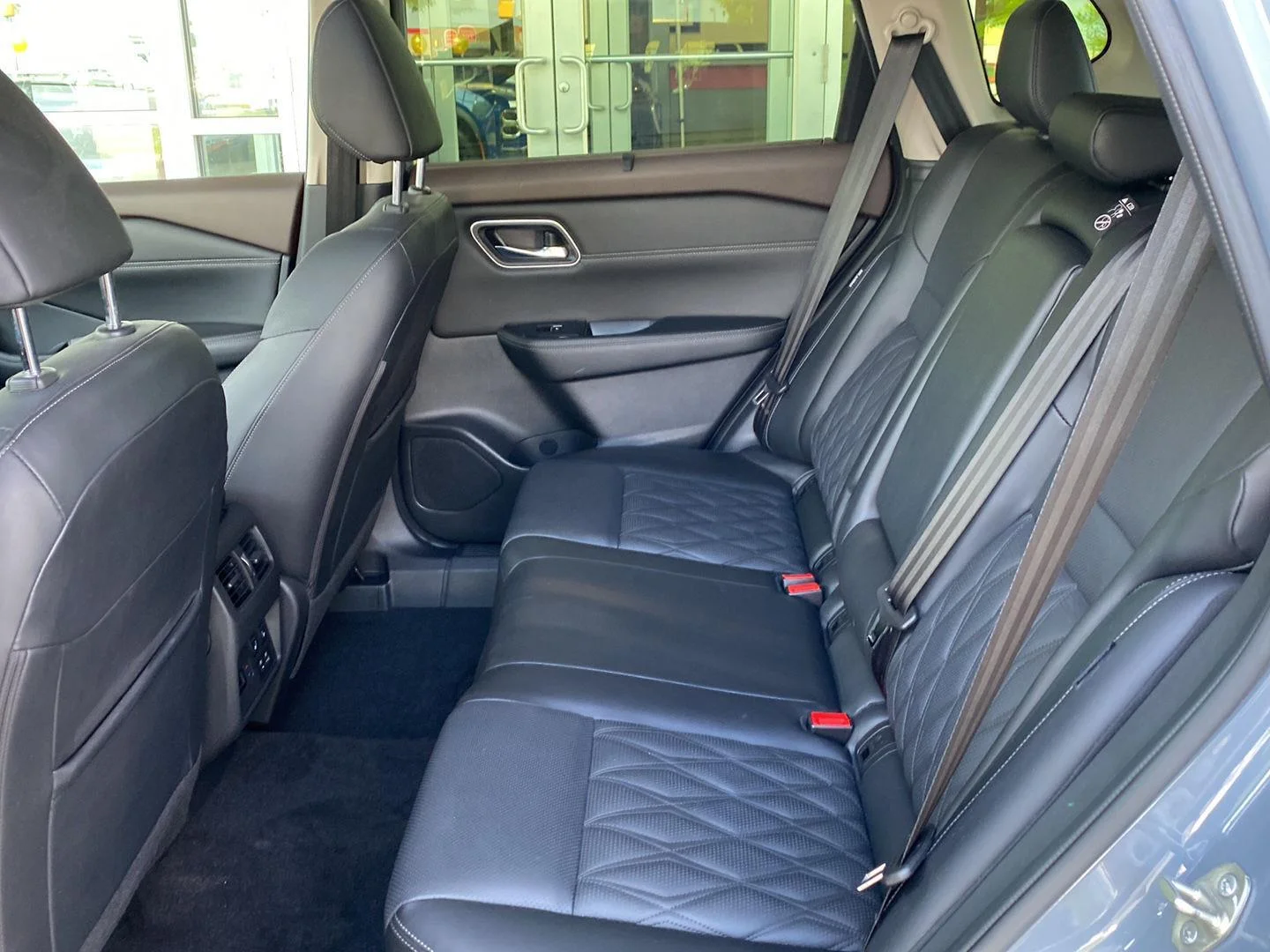 Used 2023 Boulder Gray Pearl Nissan Platinum image 20