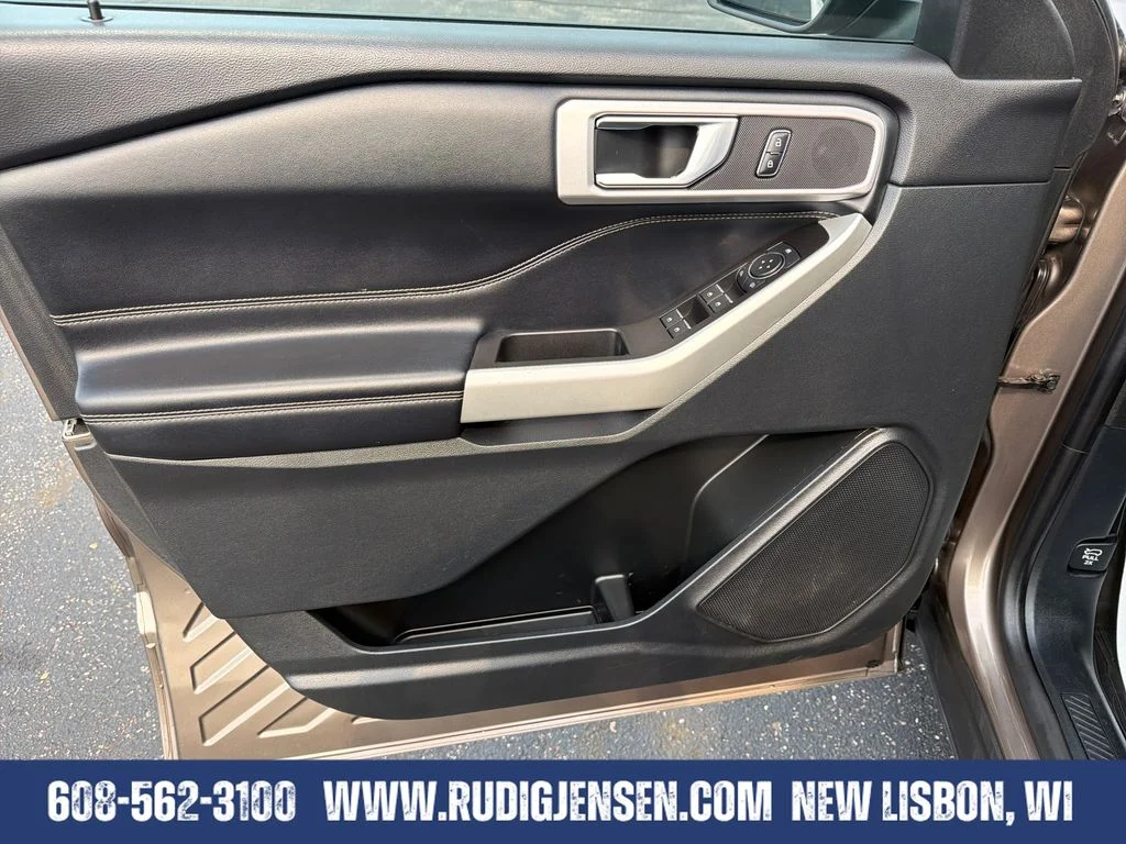 Used 2021 Gray Ford XLT image 10