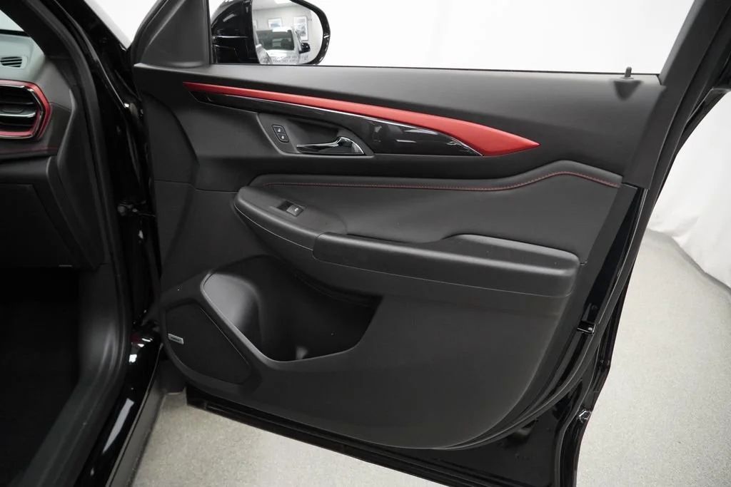 New 2026 Mosaic Black Metallic Chevrolet RS image 29