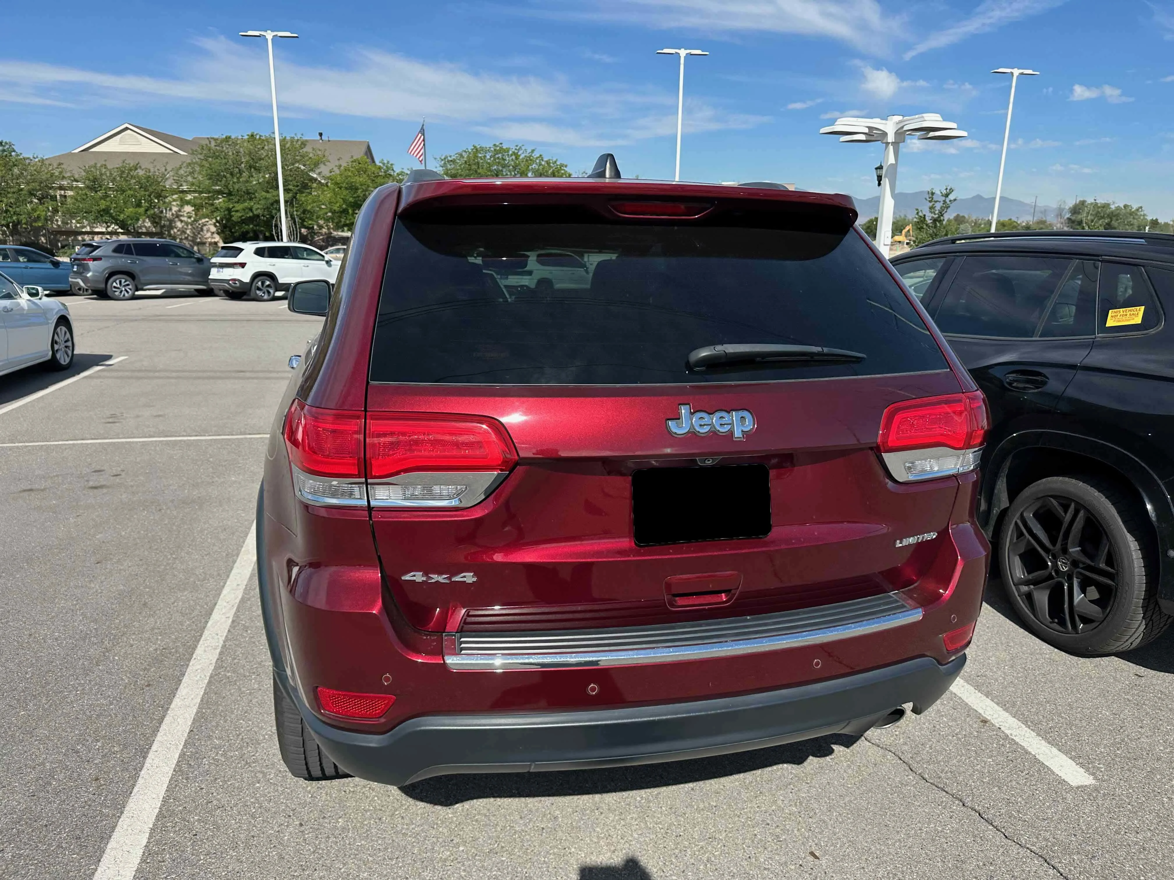 Used 2018 Velvet Red Pearlcoat Jeep Limited image 6