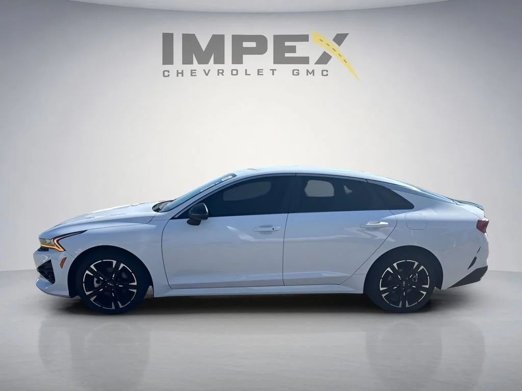 Used 2024 White Kia GT-Line image 2