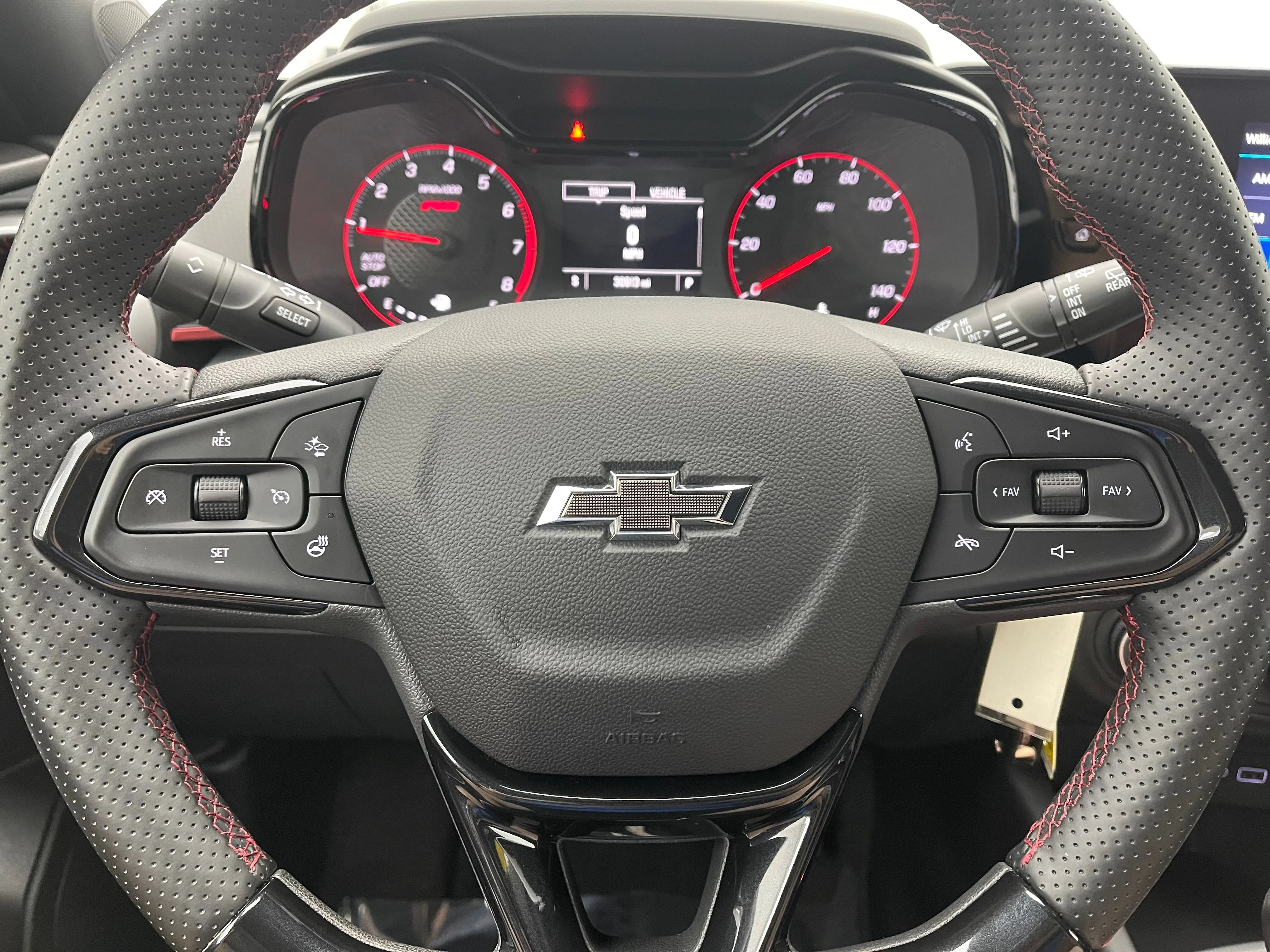 Used 2024 Summit White Chevrolet 1RS image 19