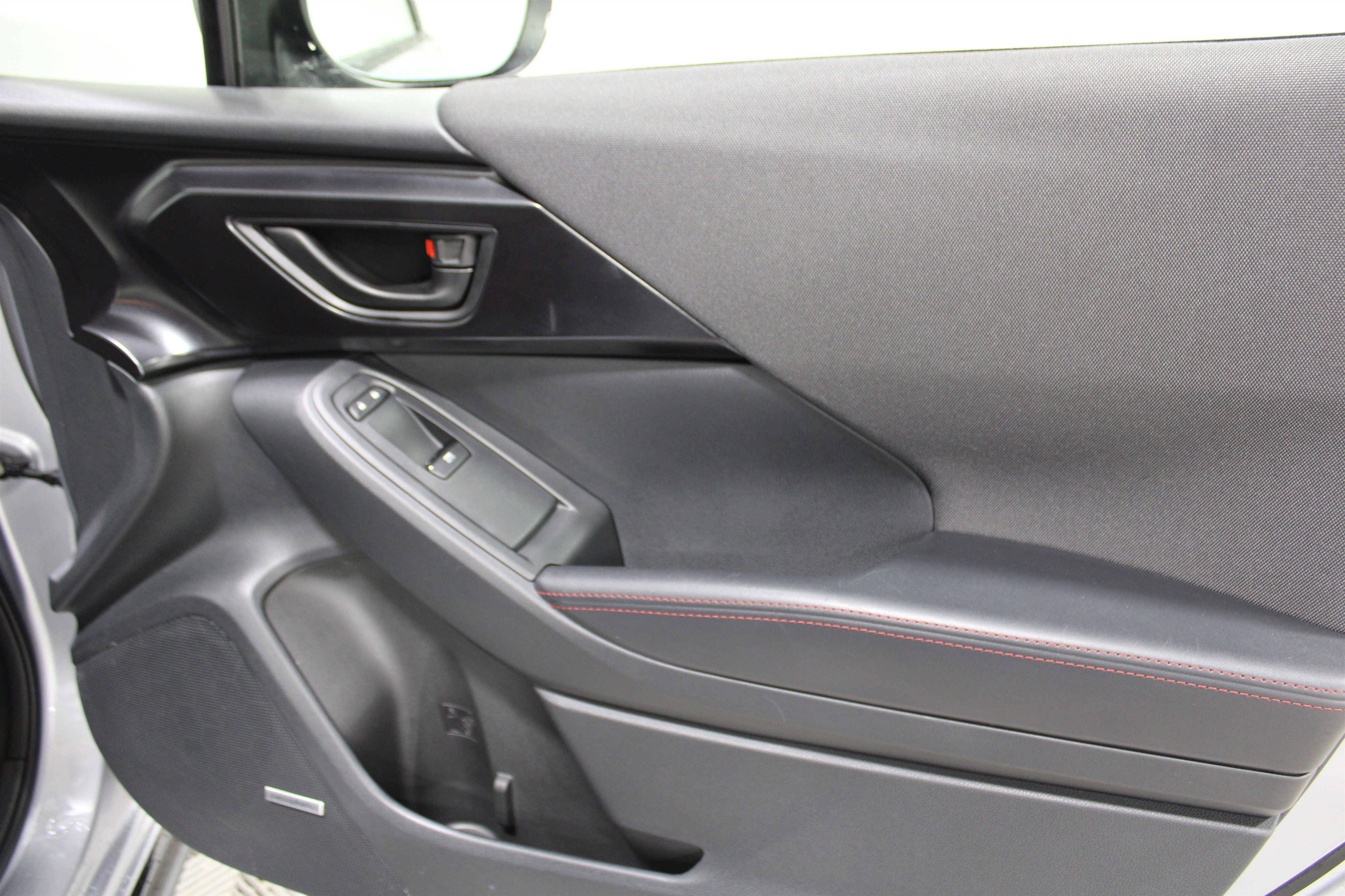 Used 2025 Ice Silver Metallic Subaru RS image 24