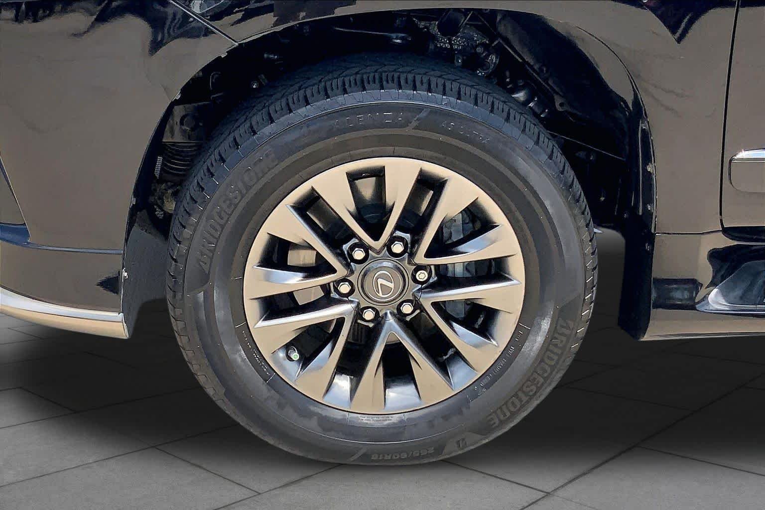 Used 2019 Black Onyx Lexus Premium image 11